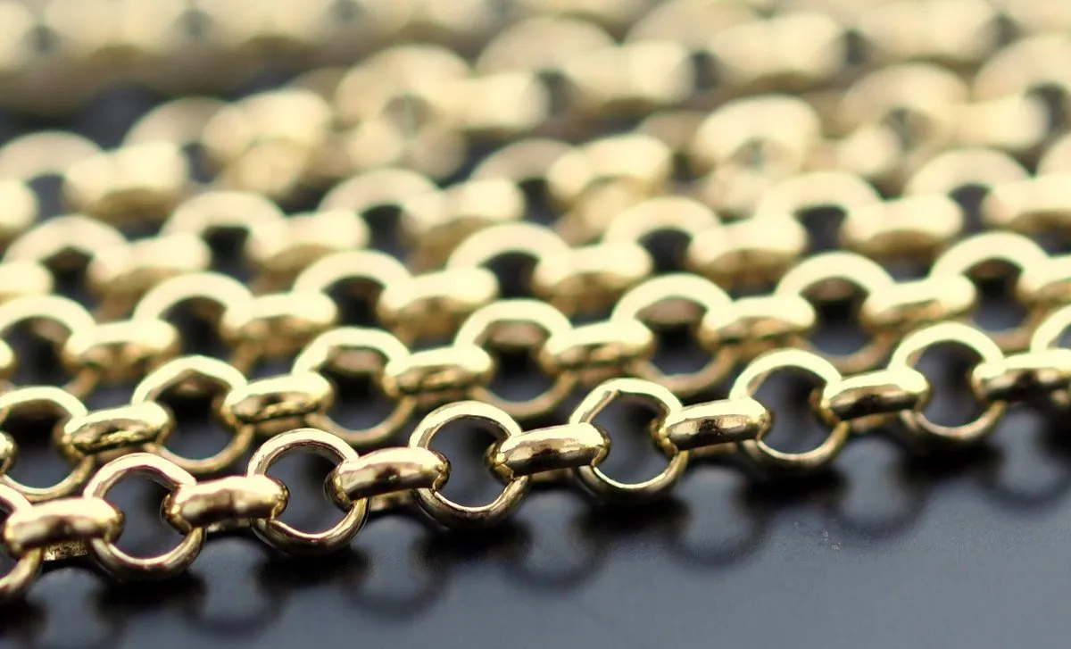 10 M. Soldered raw brass rolo chain ( 2.5 mm ) 33 feet W8