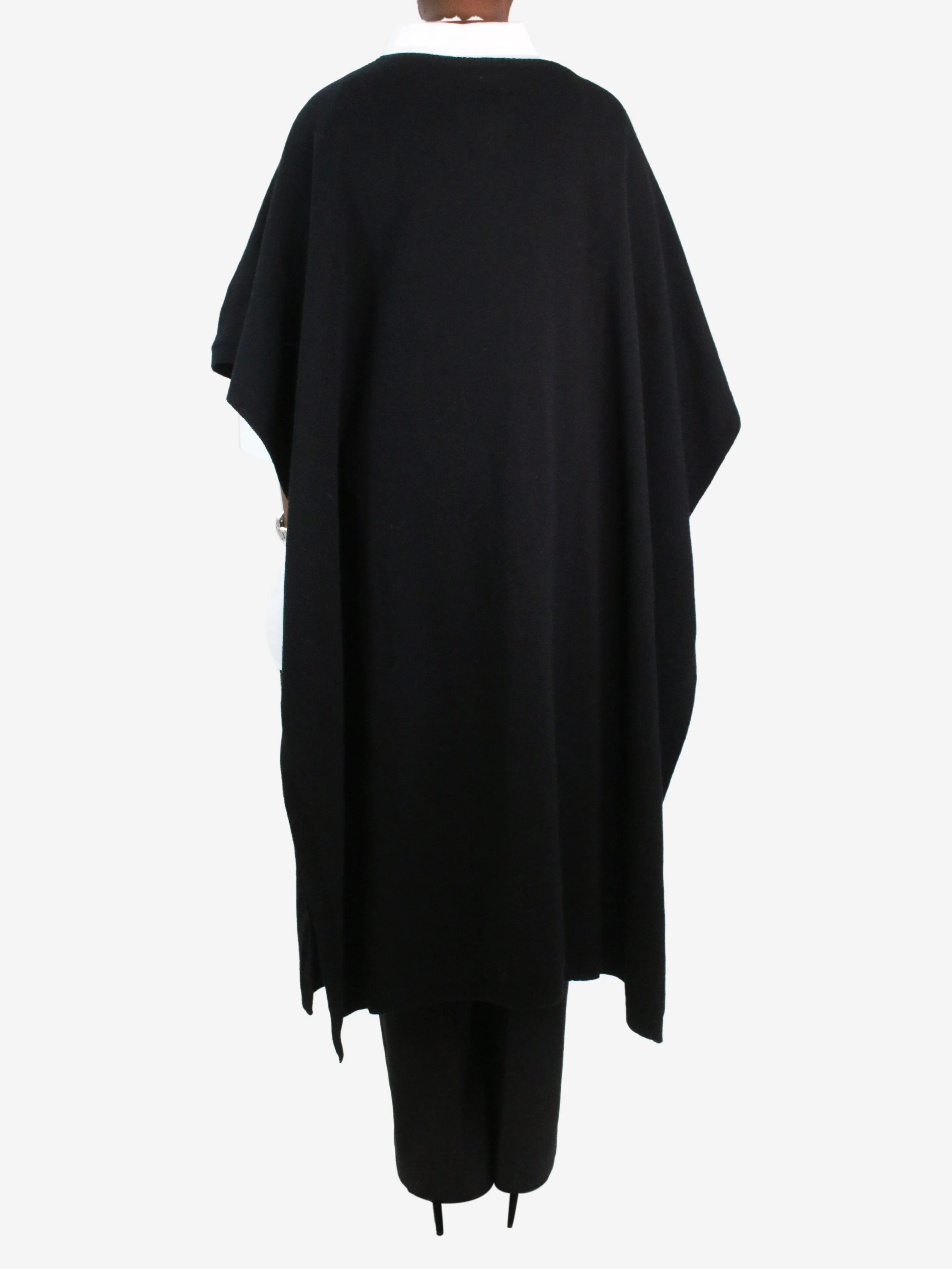 Black knit cape - One Size