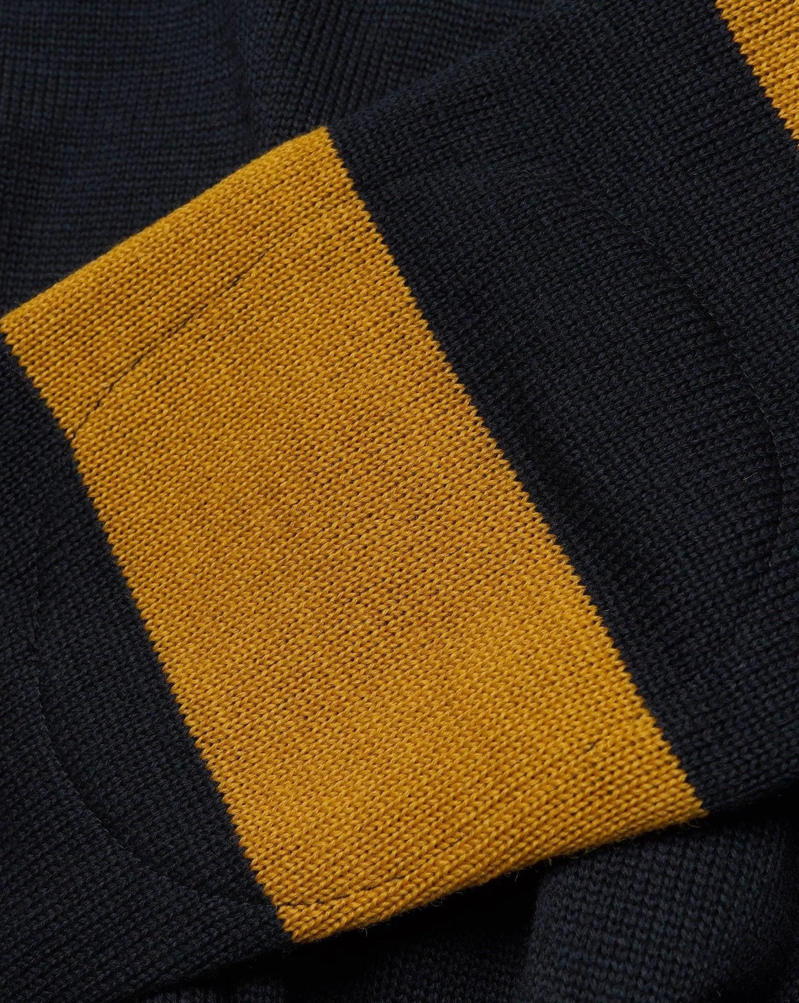 Dehen Motorcycle Sweater - Black / Gold