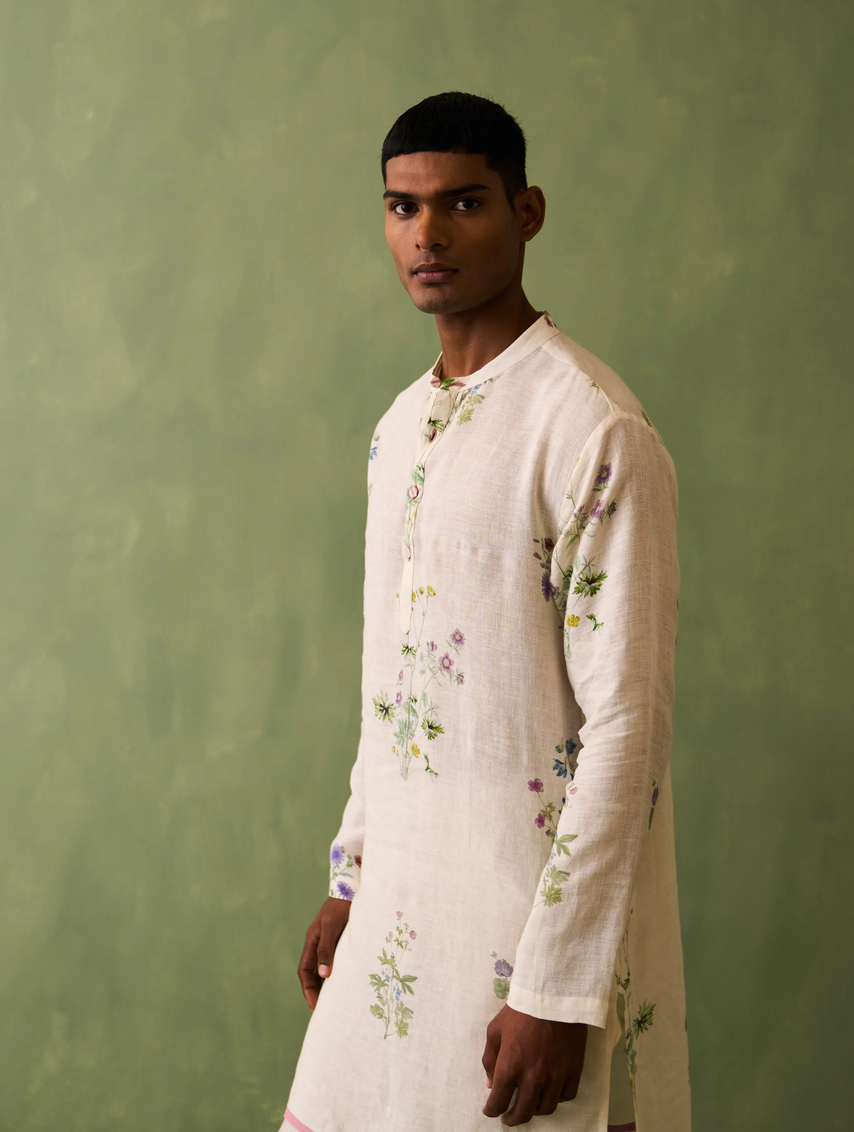 Hachi Botanical Linen Kurta - Ivory