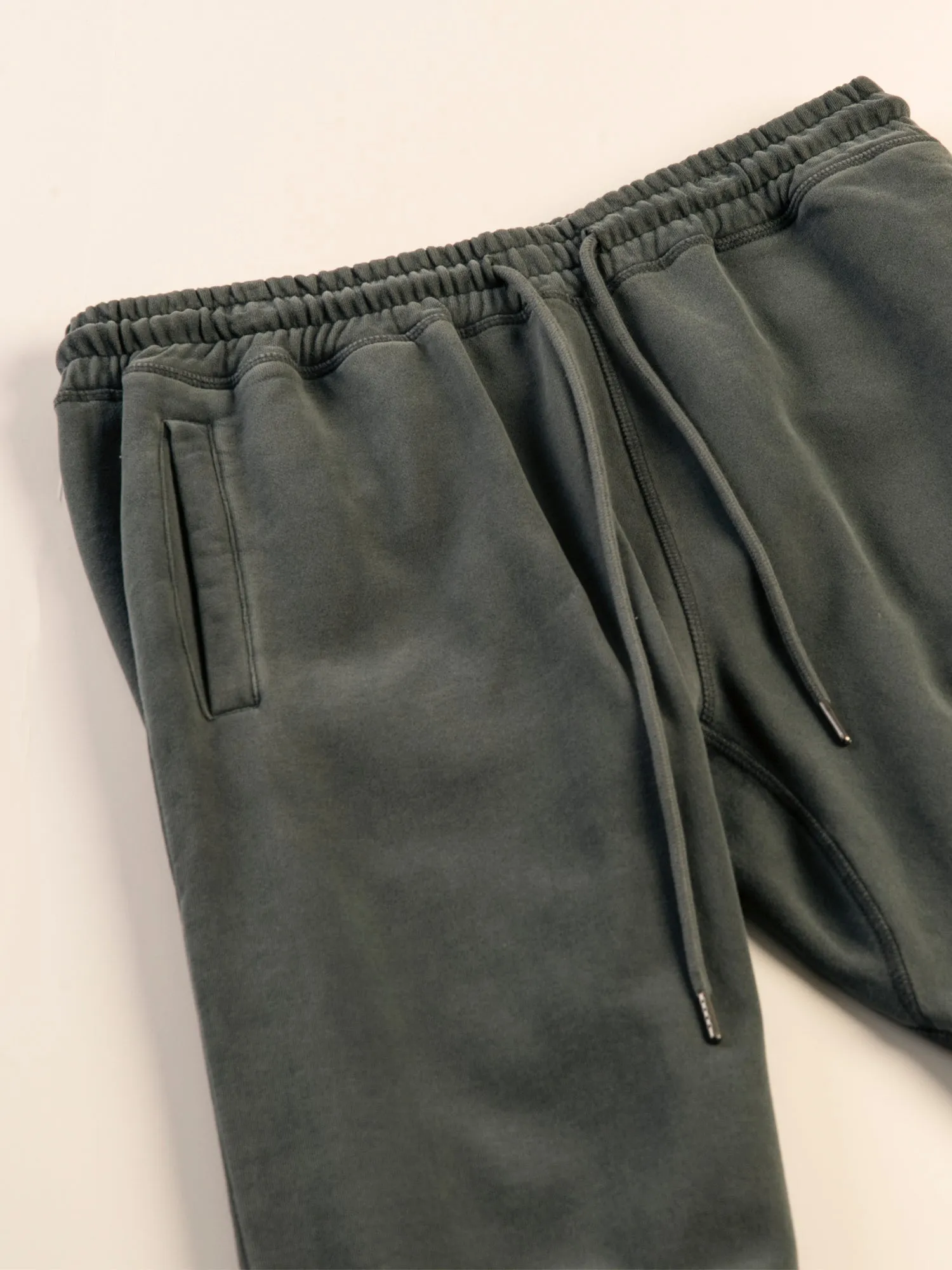 KOLBY GARMENT DYE SLIM JOGGER